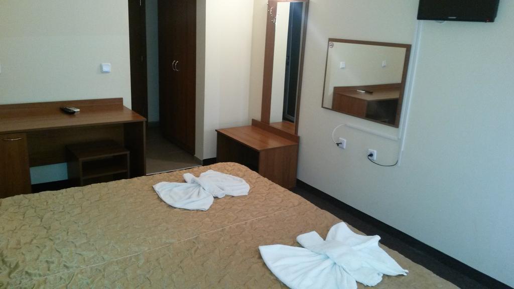 Sandor Hotel Νεσέμπαρ Δωμάτιο φωτογραφία