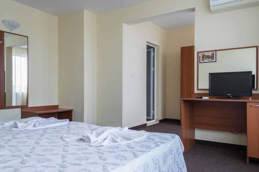 Sandor Hotel Νεσέμπαρ Εξωτερικό φωτογραφία