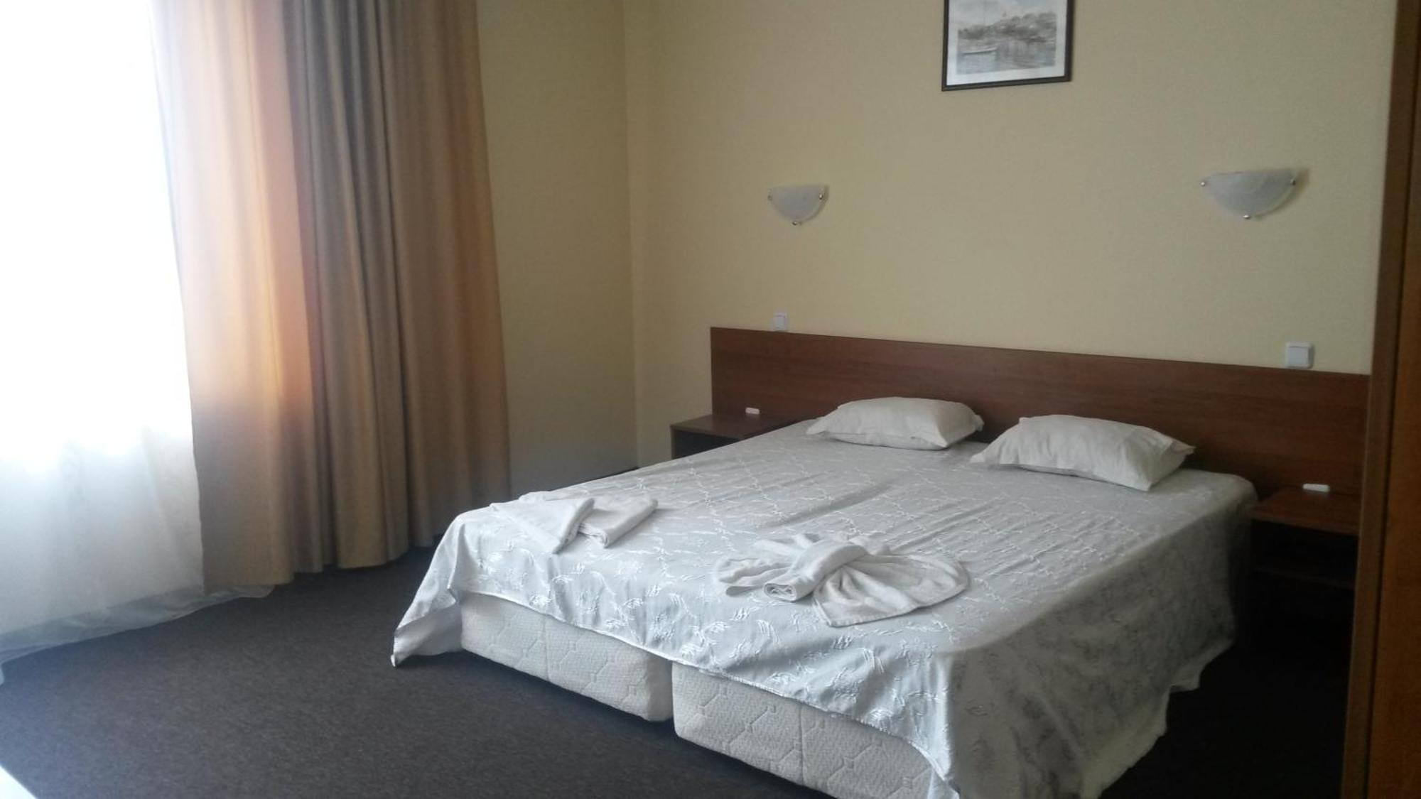 Sandor Hotel Νεσέμπαρ Δωμάτιο φωτογραφία