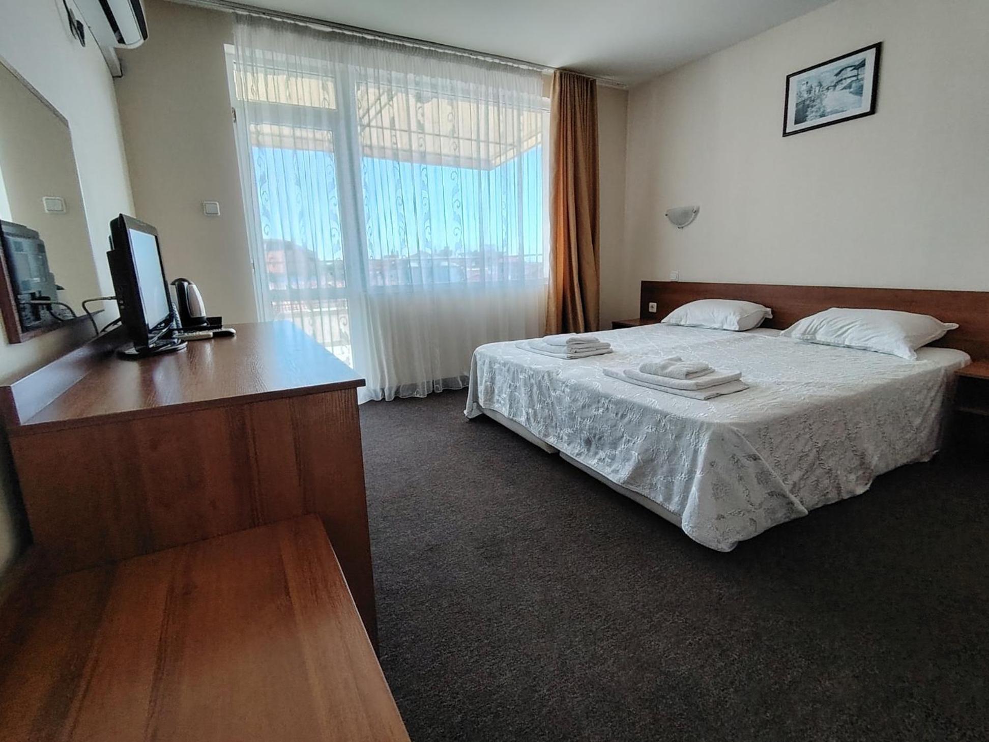 Sandor Hotel Νεσέμπαρ Εξωτερικό φωτογραφία